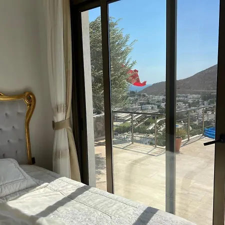 Villa House Within 5 Min Walk To Beach In Akyarlar Karabag