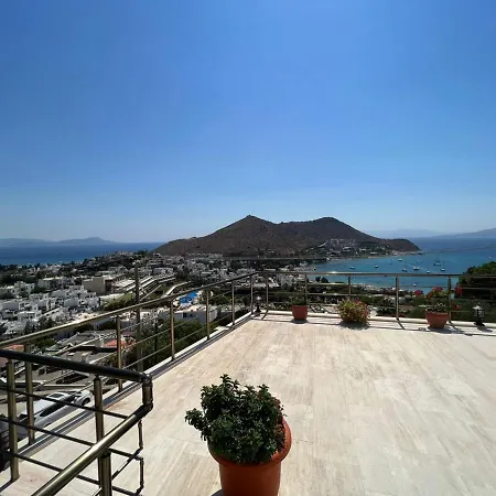 House Within 5 Min Walk To Beach In Akyarlar