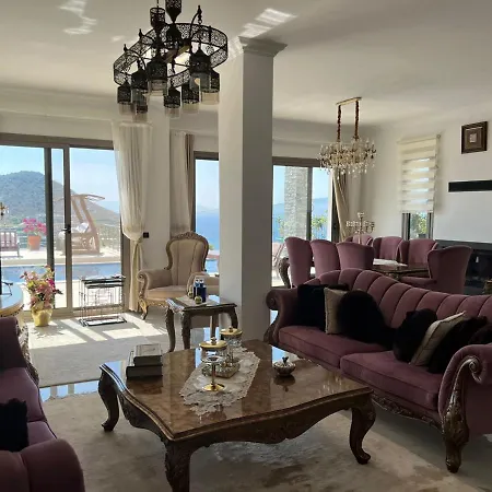 House Within 5 Min Walk To Beach In Akyarlar