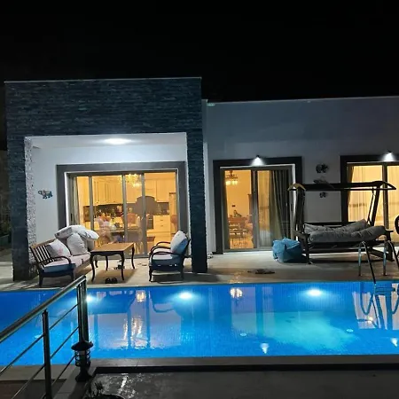 House Within 5 Min Walk To Beach In Akyarlar Villa Karabag