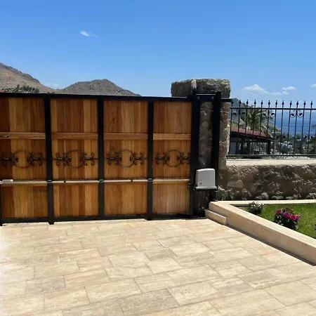 House Within 5 Min Walk To Beach In Akyarlar